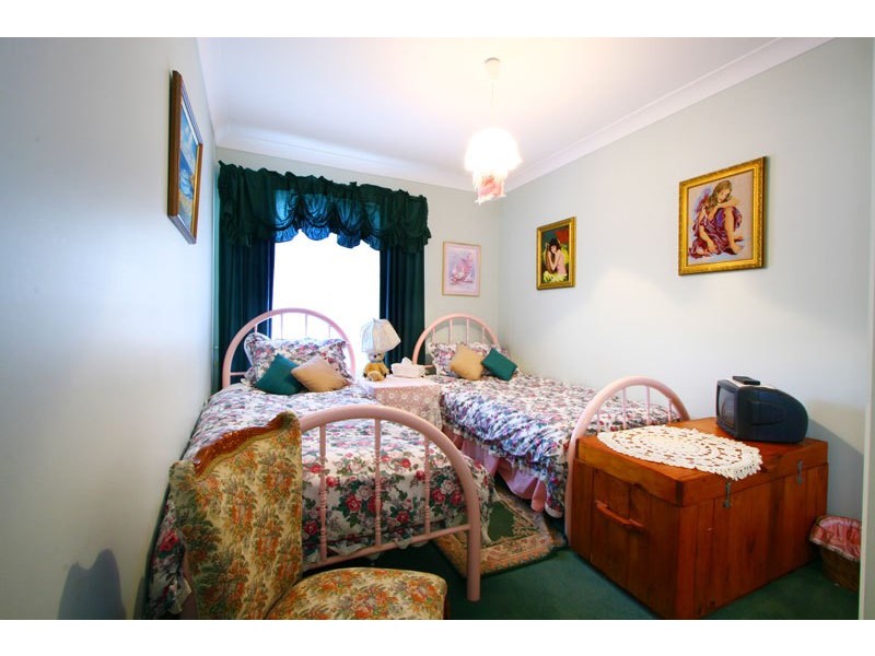 16 Ashmore Crescent, Kanahooka NSW 2530
