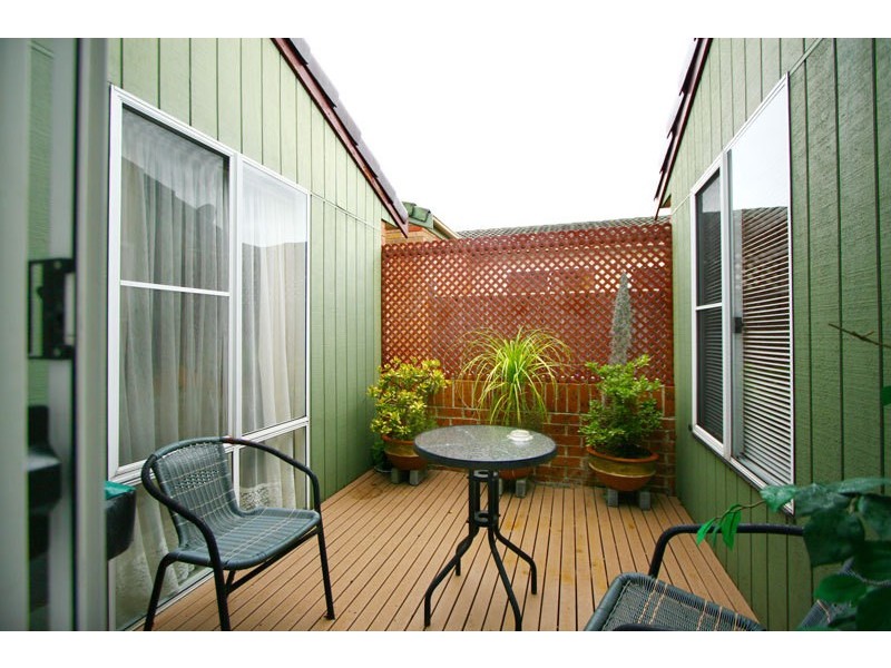 16 Ashmore Crescent, Kanahooka NSW 2530