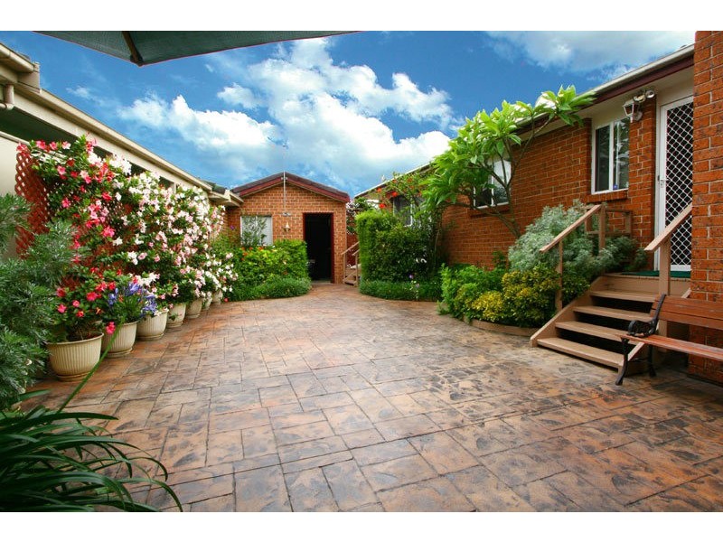 16 Ashmore Crescent, Kanahooka NSW 2530