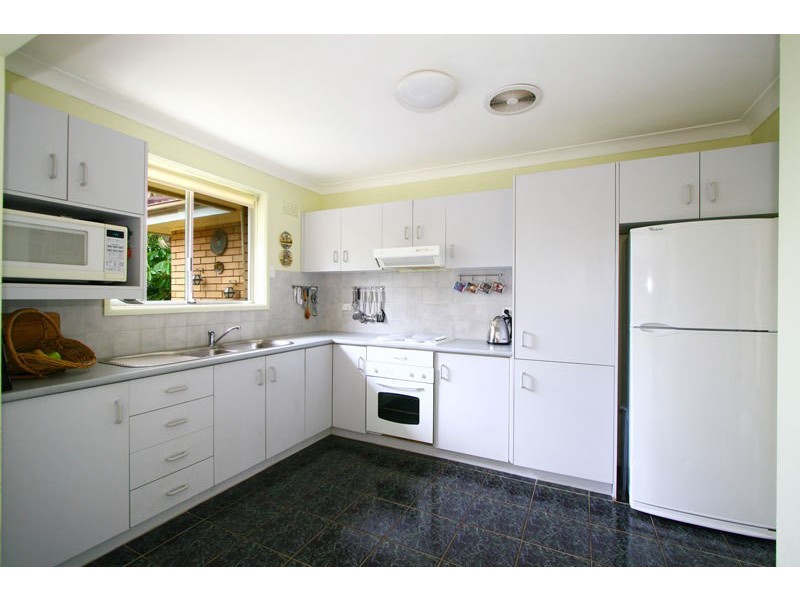 124 Bellevue Road, Figtree NSW 2525