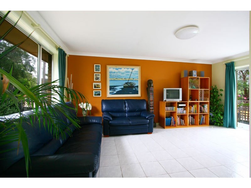 124 Bellevue Road, Figtree NSW 2525