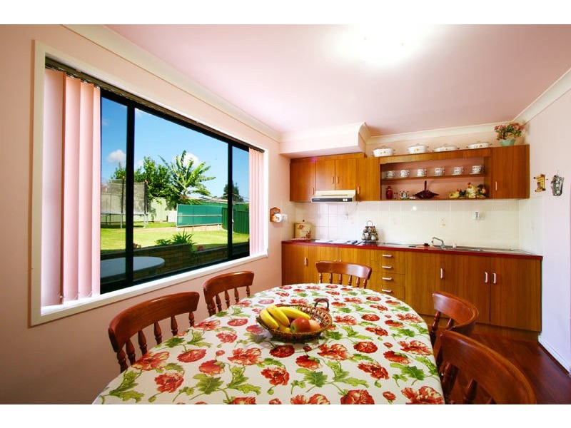 25 Poplar Street, Unanderra NSW 2526