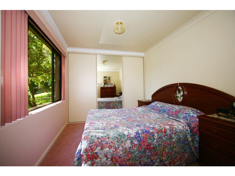 25 Poplar Street, Unanderra NSW 2526