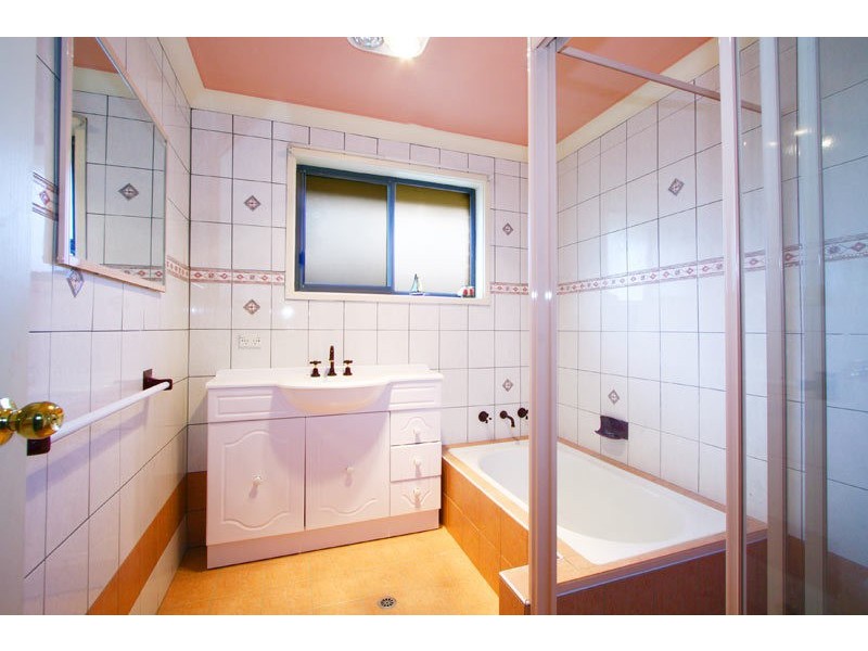 25 Poplar Street, Unanderra NSW 2526