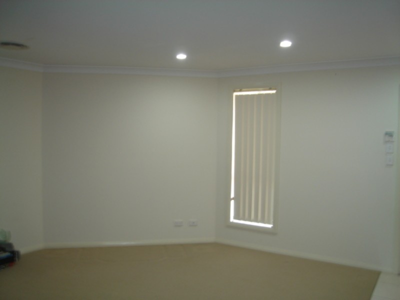 2/3 Chaffey Place, Albion Park NSW 2527