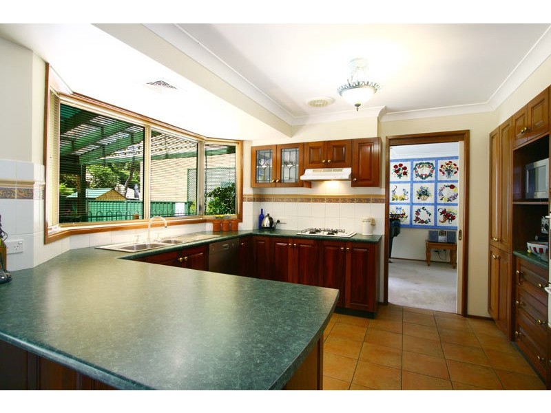 22 Darragh Drive, Figtree NSW 2525
