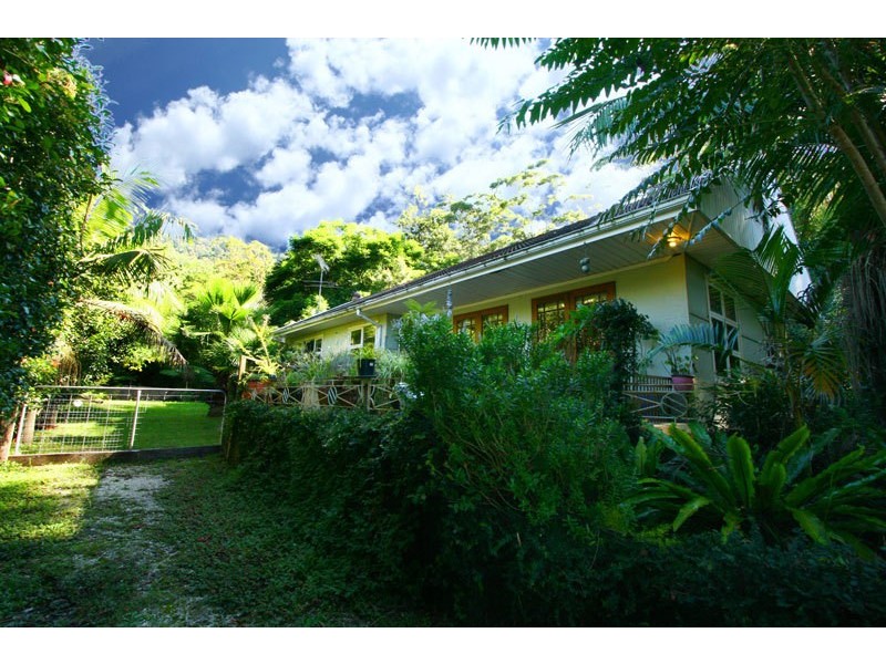 379 Cordeaux Road, Mount Kembla NSW 2526