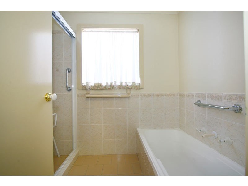 19 Sanderson Road, Kanahooka NSW 2530