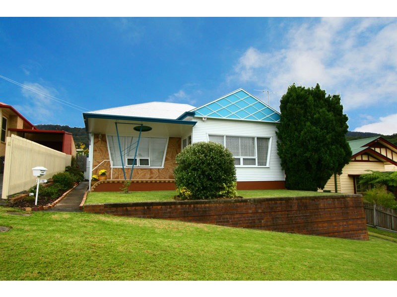 12 Luxor Street, Woonona NSW 2517