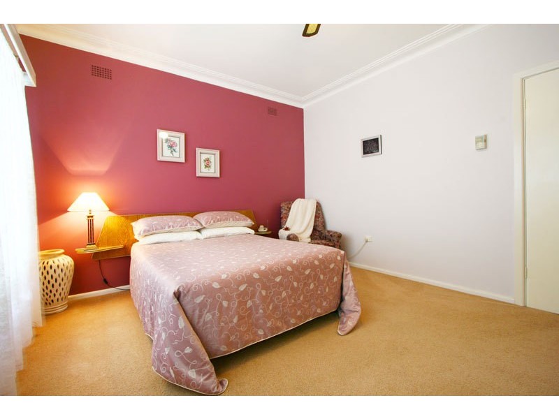 12 Luxor Street, Woonona NSW 2517