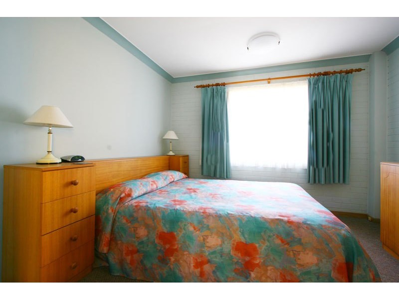 16 Little Lake Crescent, Warilla NSW 2528