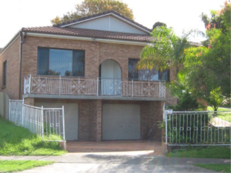146 Gladstone Avenue, Coniston NSW 2500