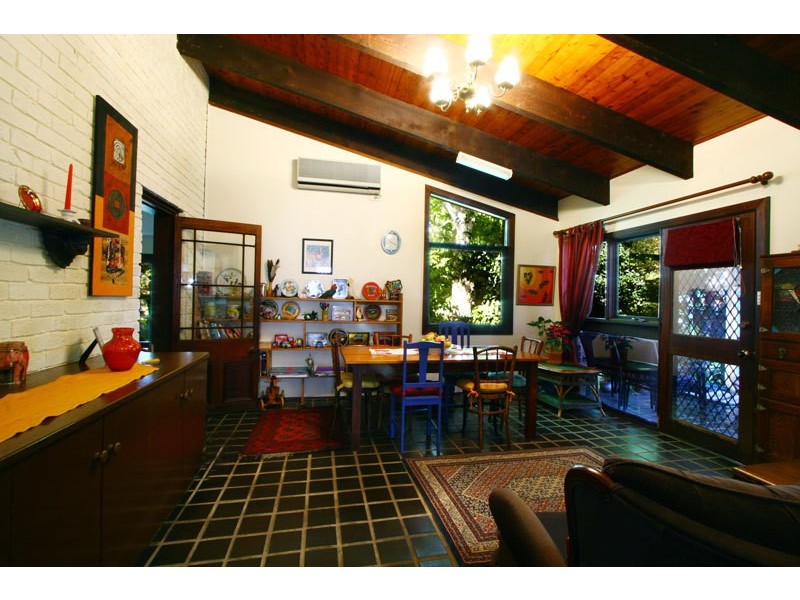 21 Alvan Parade, Mount Pleasant NSW 2519