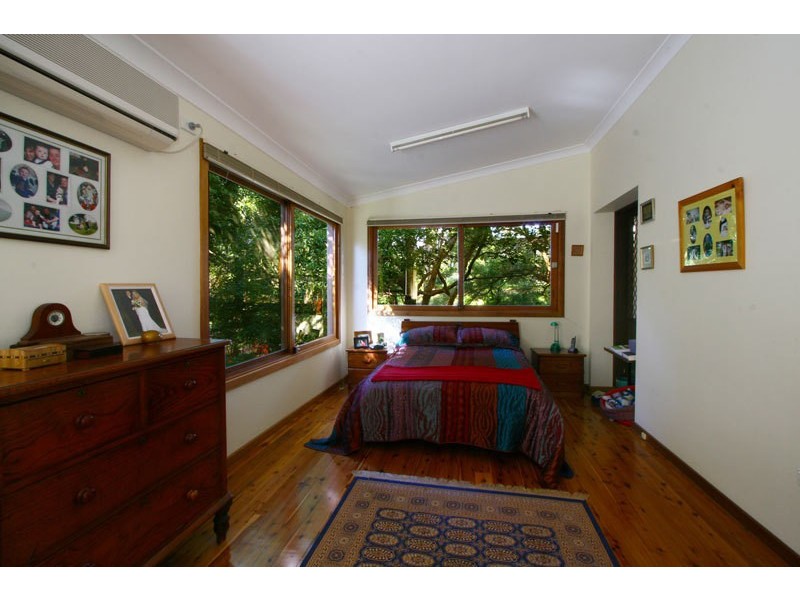 21 Alvan Parade, Mount Pleasant NSW 2519