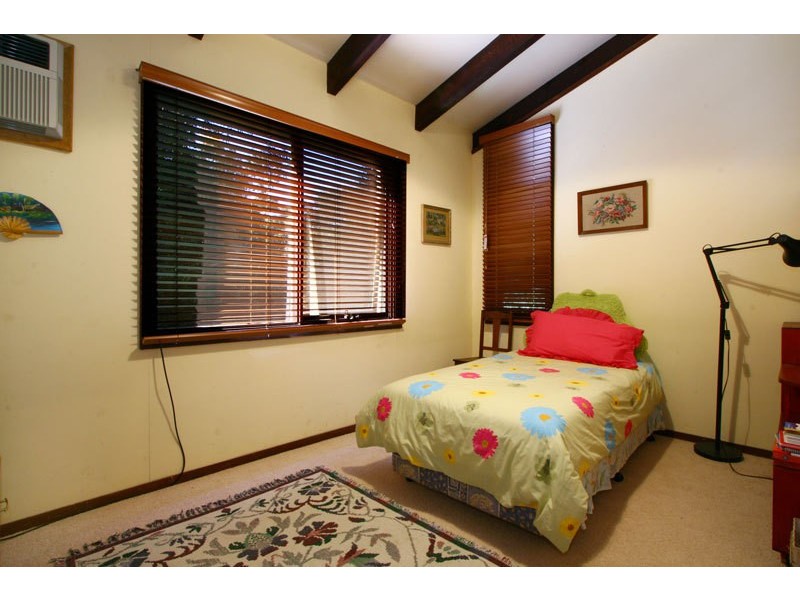 21 Alvan Parade, Mount Pleasant NSW 2519