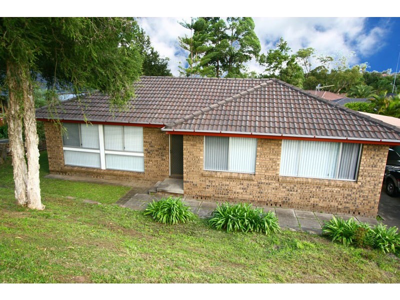 33 Coachwood Drive, Unanderra NSW 2526