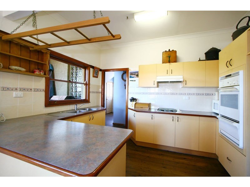 3 Henley Avenue, Wollongong NSW 2500