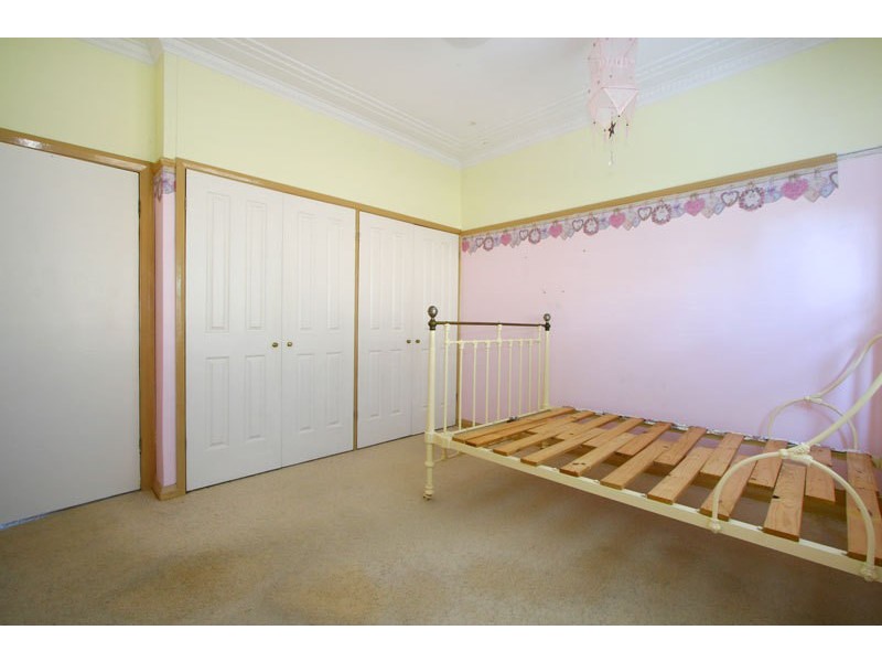 3 Henley Avenue, Wollongong NSW 2500