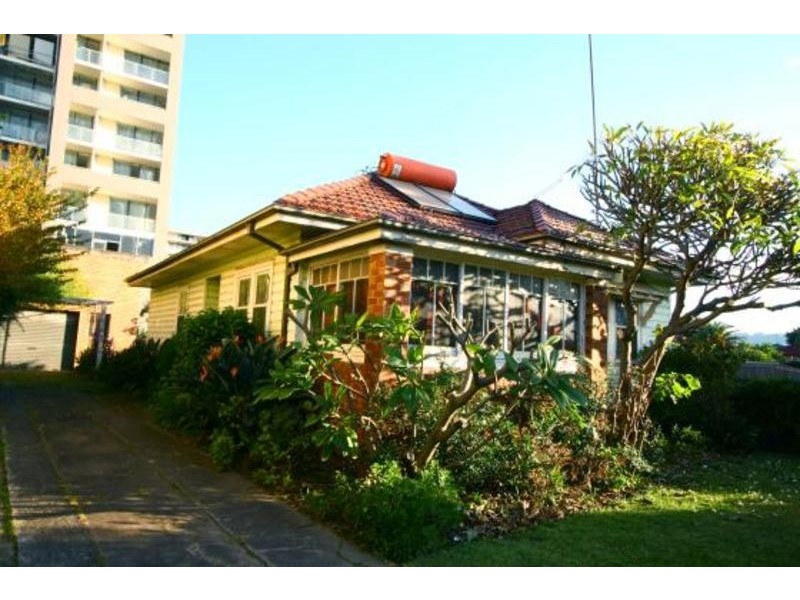 11 Stewart Street, Wollongong NSW 2500