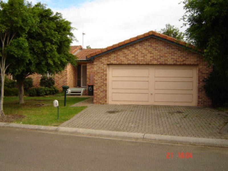 6 Stanthorpe Drive, Kanahooka NSW 2530