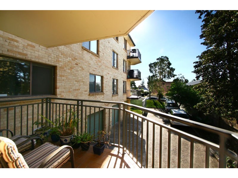 3/2 Hinton Street, Wollongong NSW 2500