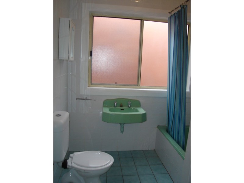 12 Harold Street, Coniston NSW 2500