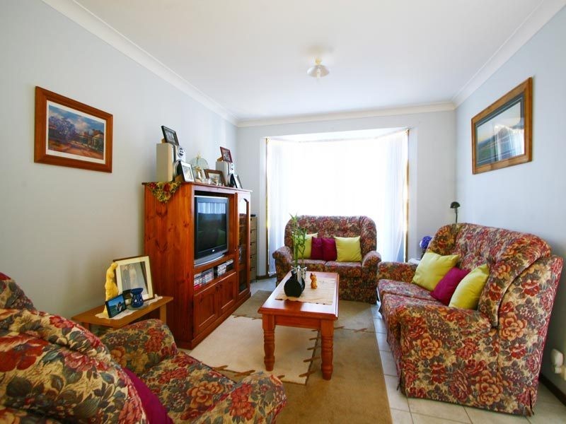 14 Jenail Place, Horsley NSW 2530