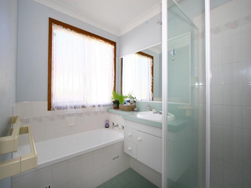 14 Jenail Place, Horsley NSW 2530