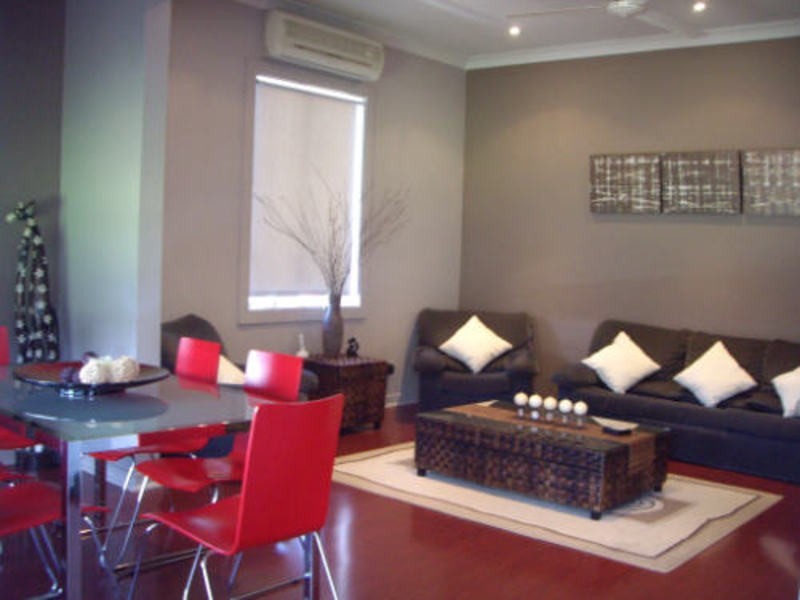 7 William Street, Unanderra NSW 2526