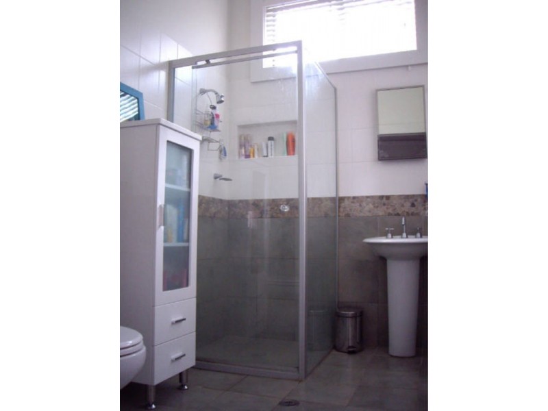 7 William Street, Unanderra NSW 2526