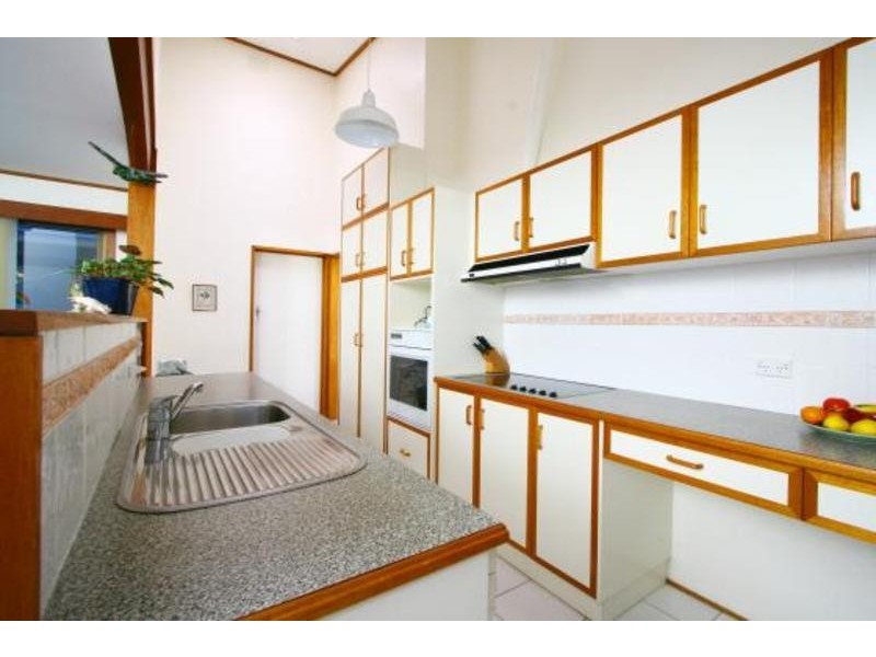 14 Garden Avenue, Figtree NSW 2525