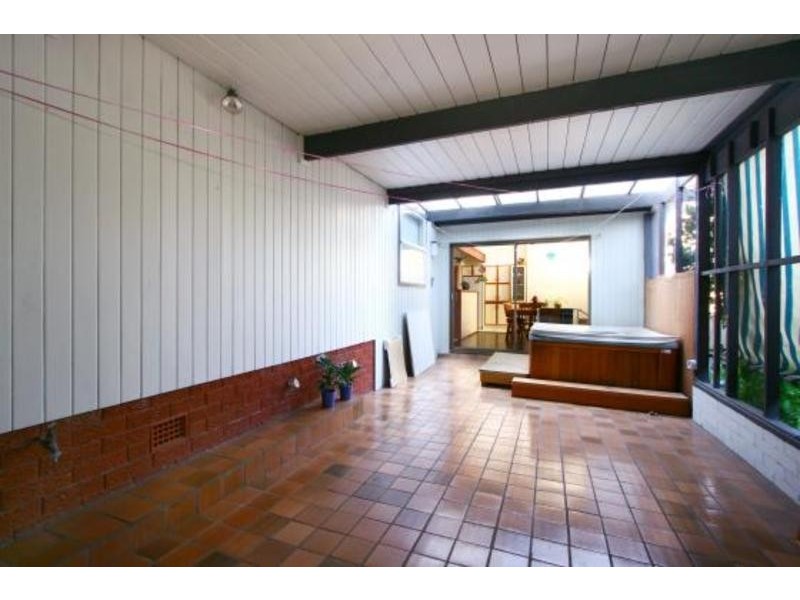 14 Garden Avenue, Figtree NSW 2525