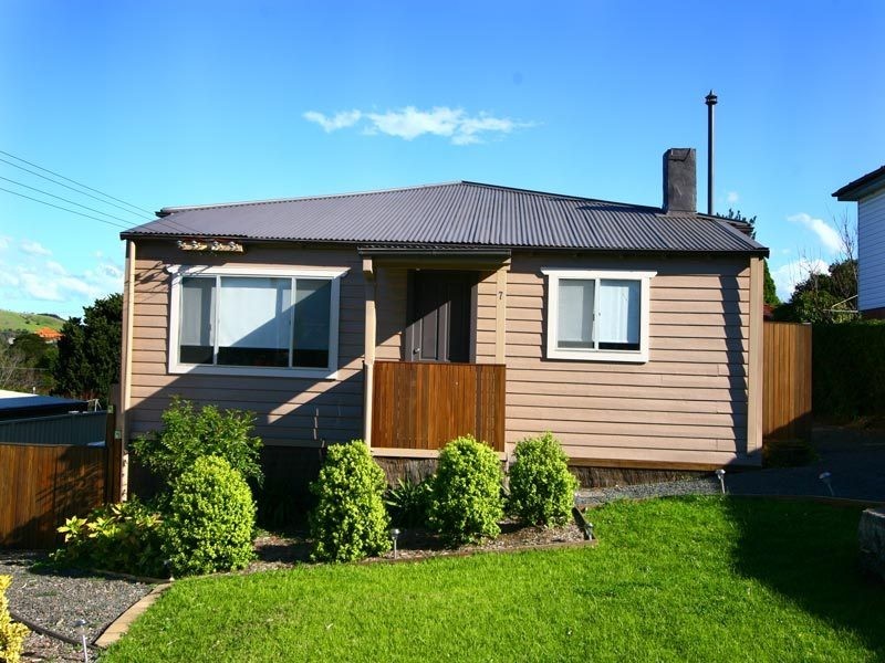 7 William Street, Figtree NSW 2525
