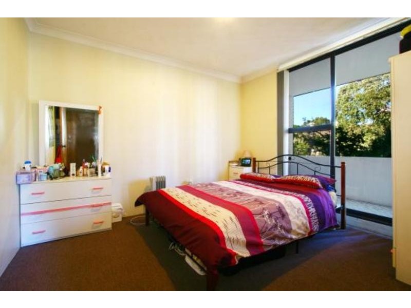 2/70 Smith Street, Wollongong NSW 2500