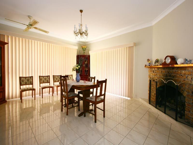 50 Yates Avenue, Mount Keira NSW 2500