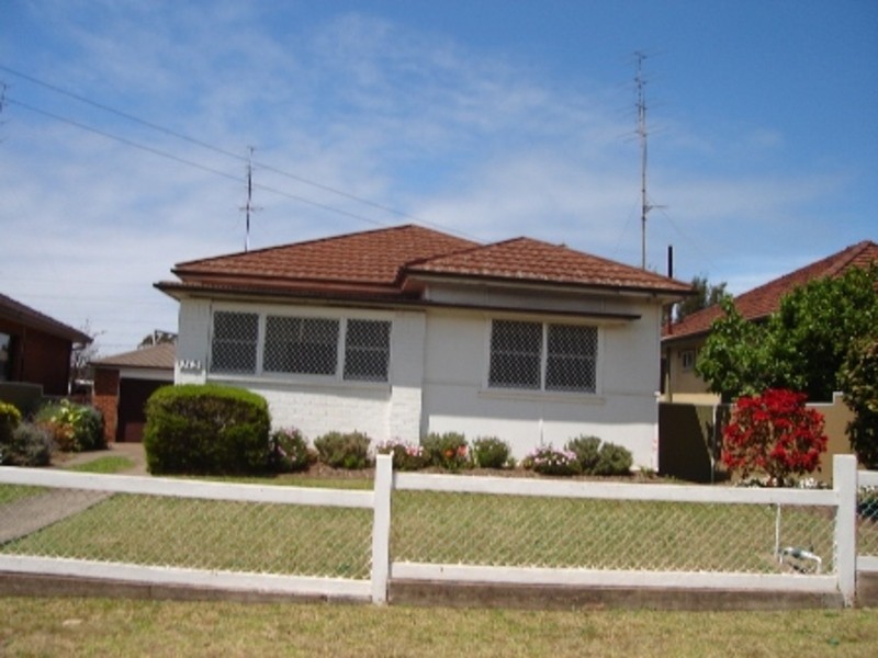 113 Gladstone Avenue, Coniston NSW 2500