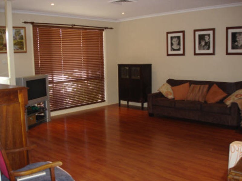 14 Sunnybank Crescent, Horsley NSW 2530