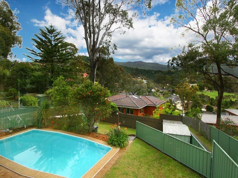 6 Lamerton Drive, Figtree NSW 2525