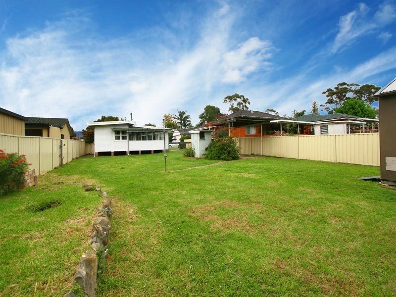 13 Brook Street, Dapto NSW 2530