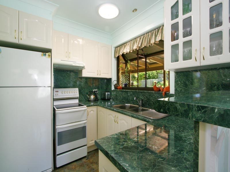 116 Jacaranda Avenue, Figtree NSW 2525