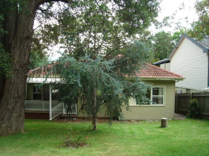 24 Byarong Avenue, Mangerton NSW 2500