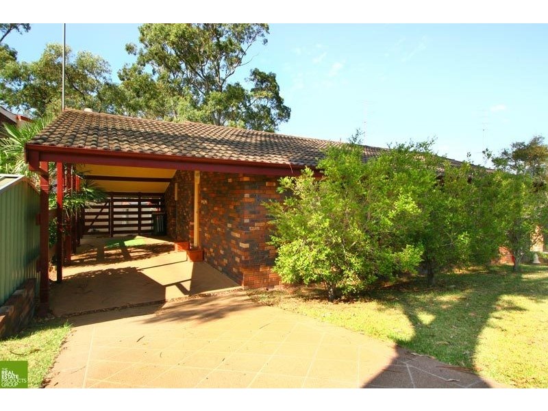 9 Carlon Crescent, Farmborough Heights NSW 2526
