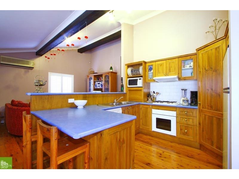 9 Carlon Crescent, Farmborough Heights NSW 2526