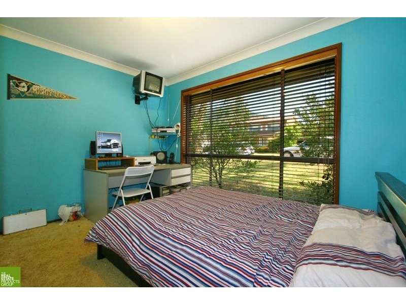 9 Carlon Crescent, Farmborough Heights NSW 2526