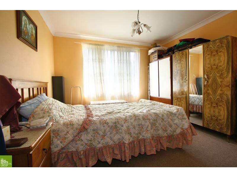 8/148 Auburn Street, Coniston NSW 2500