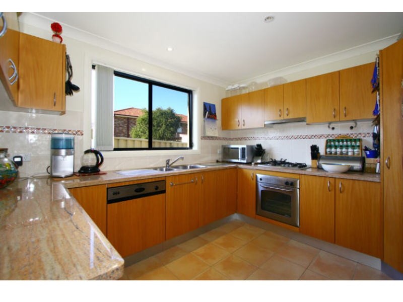 7/28 Russell St, Balgownie NSW 2519
