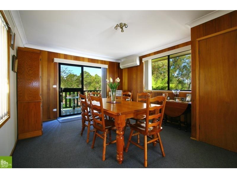 17 Fairloch Avenue, Farmborough Heights NSW 2526