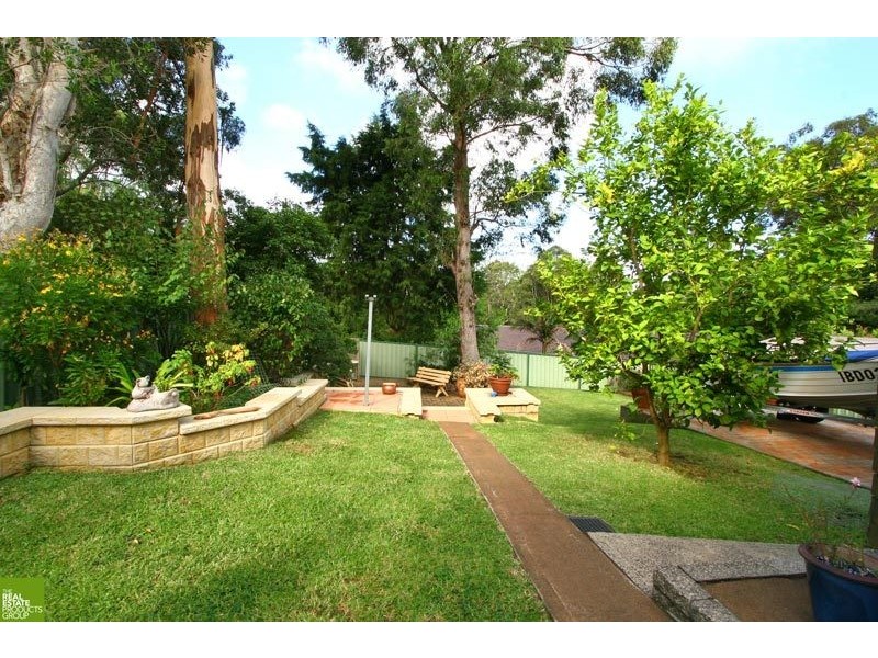 17 Fairloch Avenue, Farmborough Heights NSW 2526