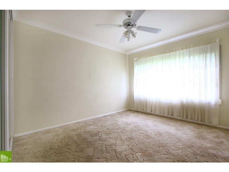 23 Iris Avenue, Coniston NSW 2500
