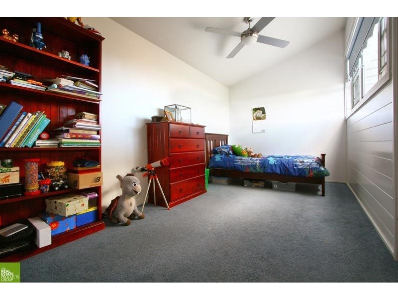 15 Lamerton Drive, Figtree NSW 2525